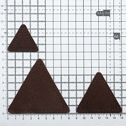 59406 Набор заплаток пришивных из замши, треугольник равностор. 4, 6 и 8см, с перфорацией, 3шт/упак